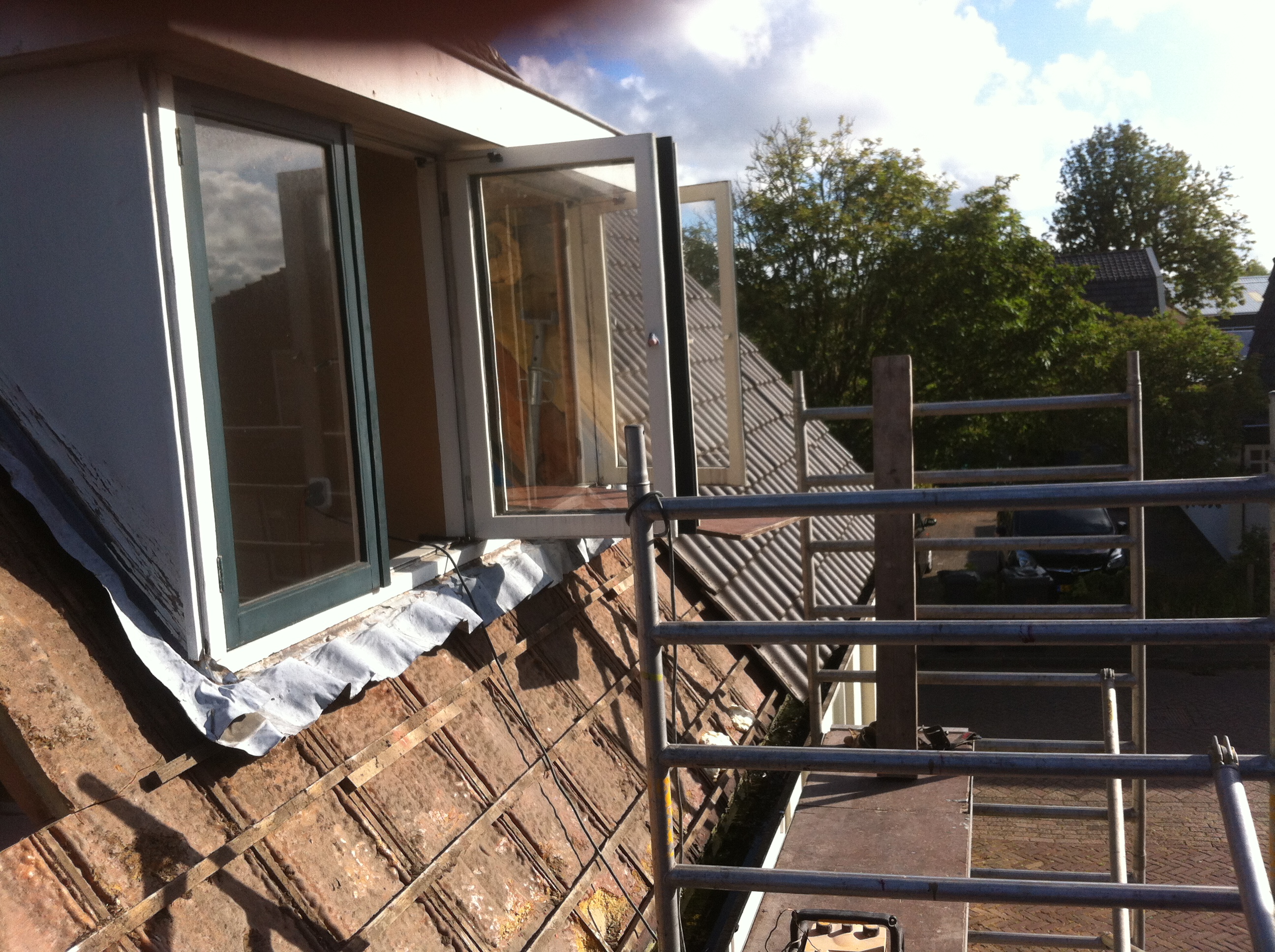 Dakkapel met pannendak...